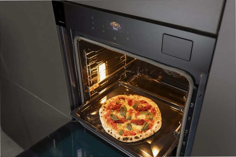 Forno Hisense BI614P8B - Classe A+ 77 A Nero