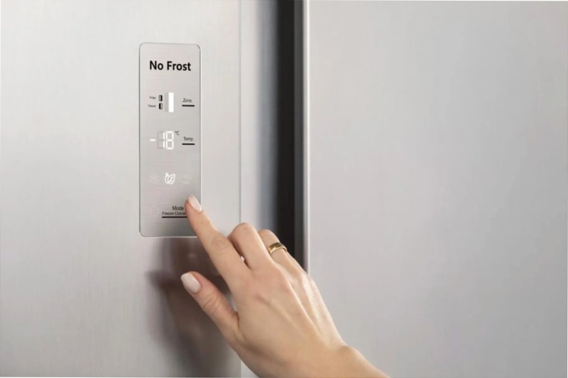 Hisense REFRIG HZF5508UEB RS711N4ACE Acciaio E Side by Side 358lt