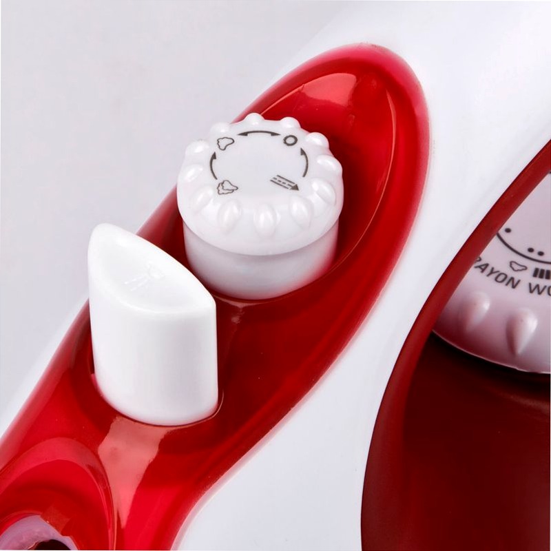 Ferro da stiro ST01 - Potenza e Comfort Acciaio 1800w