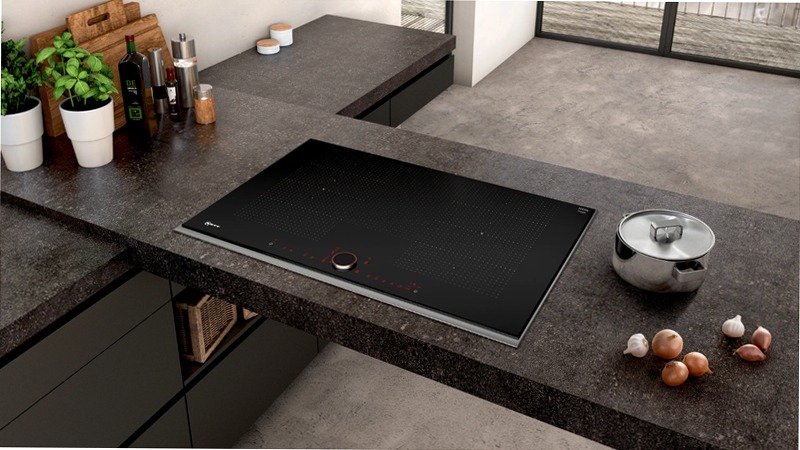 N 90 Piano Cottura a Induzione 80 cm Nero
