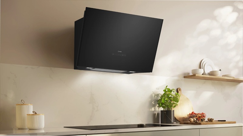 N 70 Cappa a Parete 80 cm In Vetro Nero