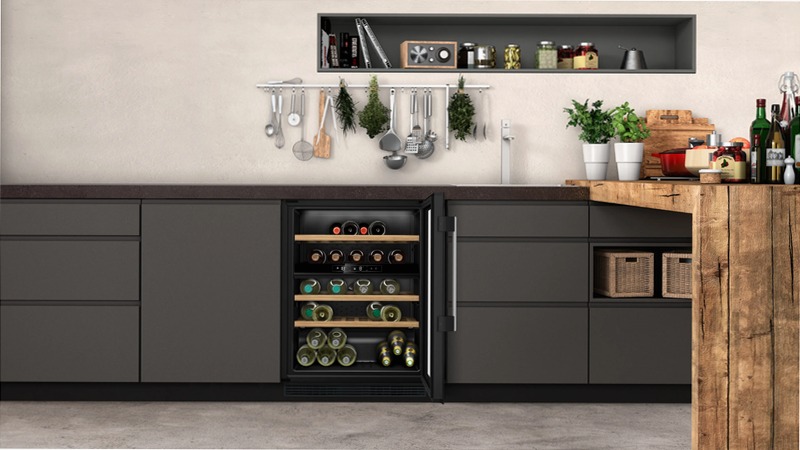N70 Cantinetta vino da incasso 81.8 x 59.8 cm