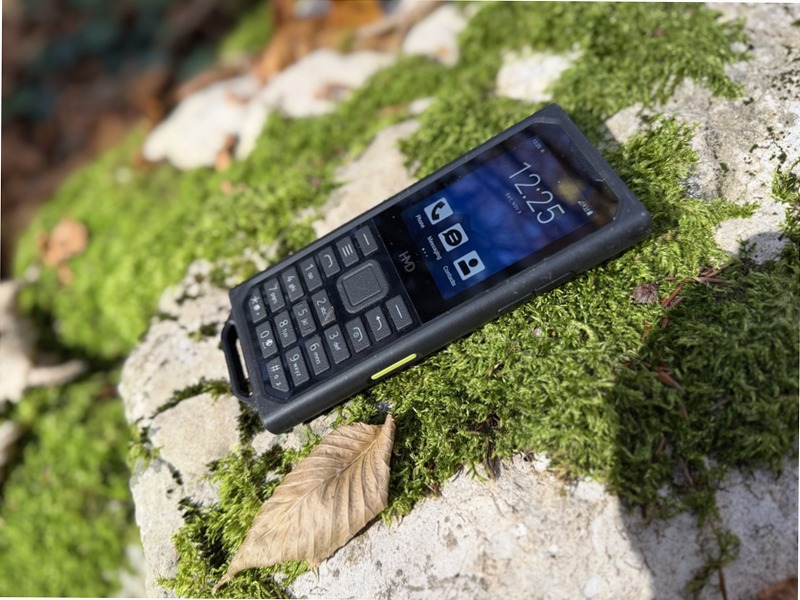 HMD Terra M - Resiliente e affidabile per il lavoro e l'outdoor