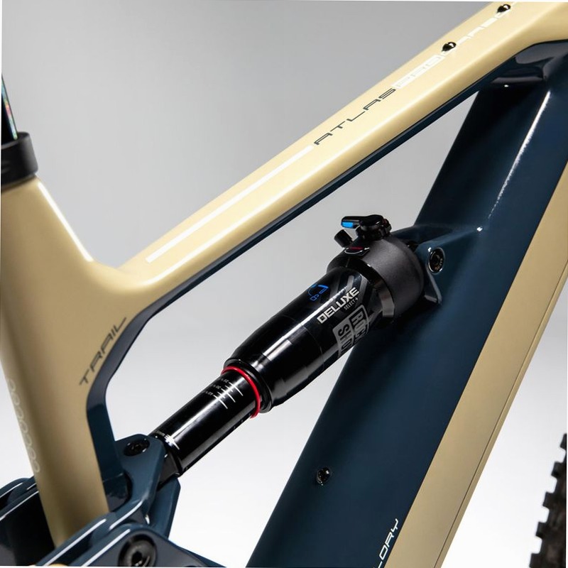 TR AtlasPro Carbon