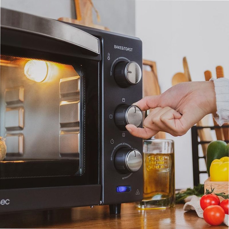 Bake&Toast 2400 Black