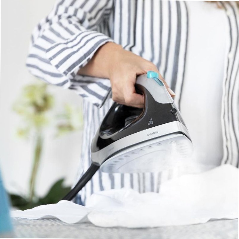 Total Iron 7000 SteamPro 2400w