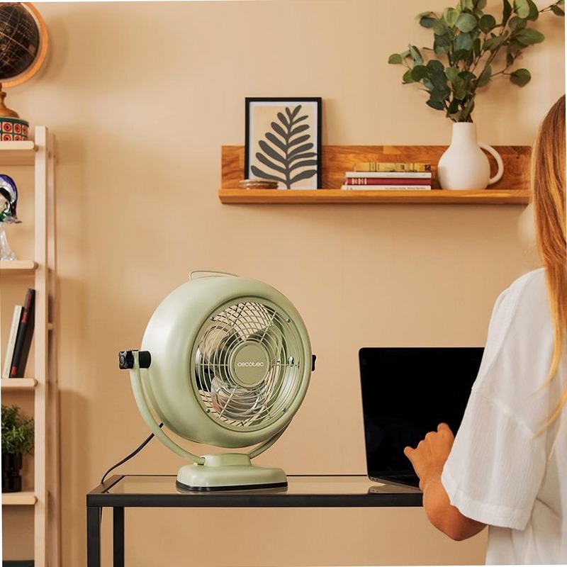EnergySilence 800 RetroDesk Green