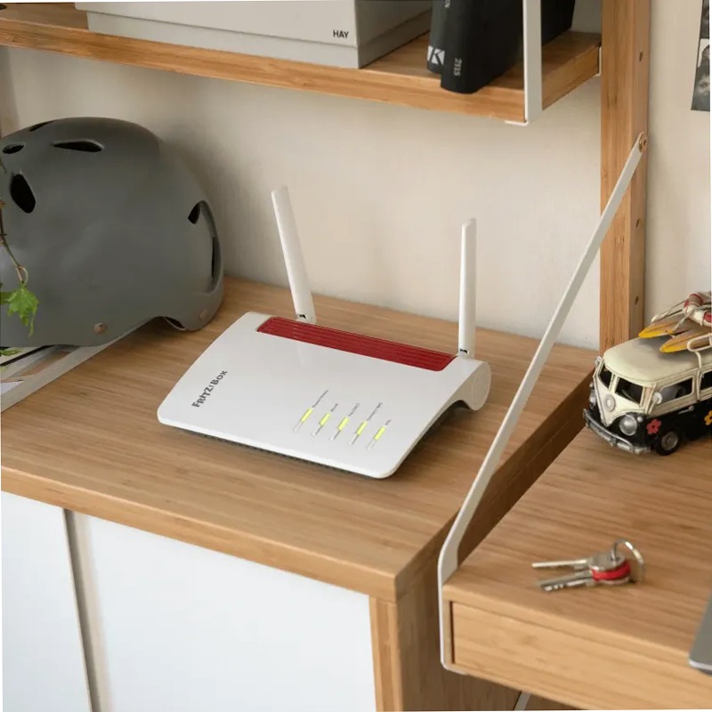 FRITZ!Box 6850 5G 5 5G, 4G (LTE), 3G (UMTS) 5G, 4G (LTE), 3G (UMTS)