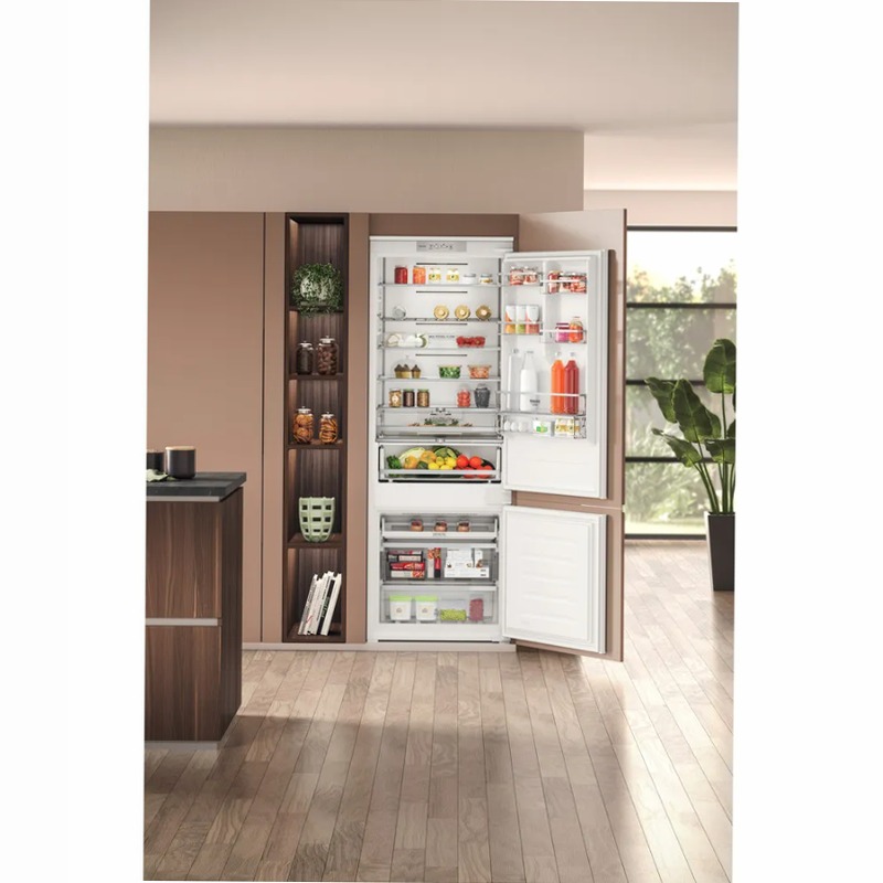 Frigorifero combinato Hotpoint Ariston HA SP70 T132 99lt Incasso