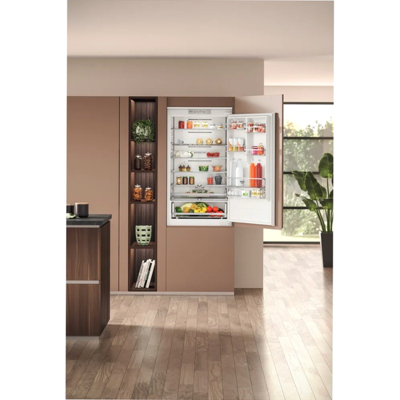 Frigorifero combinato Hotpoint Ariston HA SP70 T132 99lt Incasso