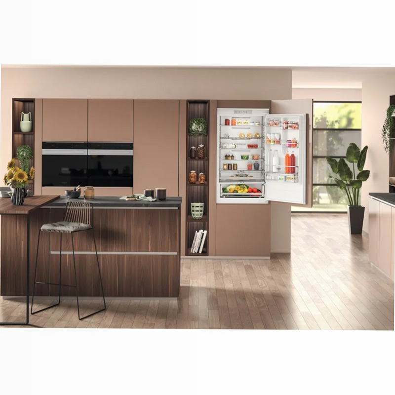 Frigorifero combinato Hotpoint Ariston HA SP70 T132 99lt Incasso