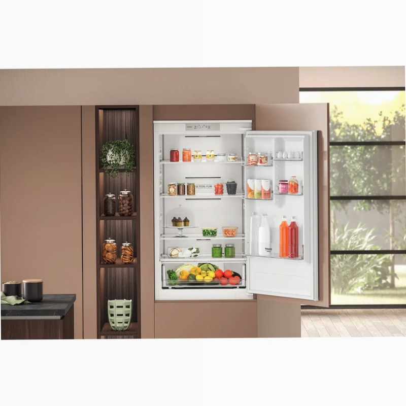 Frigorifero combinato Hotpoint Ariston HA SP70 T111 99lt Incasso