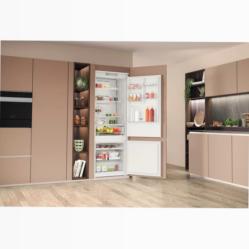Frigorifero combinato Hotpoint Ariston HA SP70 T111 99lt Incasso