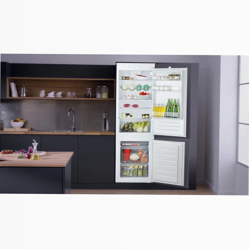 Frigorifero combinato da incasso Hotpoint Ariston BCB 7030 D1 79lt