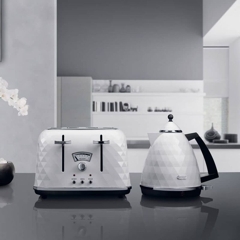 Bollitore Brillante KBJ2001.W - De'Longhi Bianco