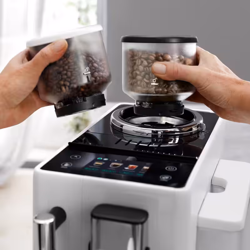 Macchina da caffè automatica Rivelia EXAM440.35.W