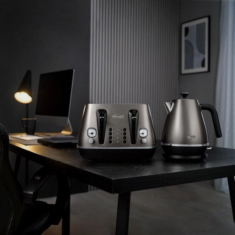 Bollitore Distinta Titanium KBIN2001.TB - De'Longhi Titanio elettrico