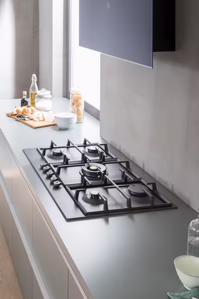 90 cm Piano Gas con Dual Wok Centrale