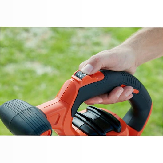 Soffiatore/Aspiratore/Trituratore a filo con ZAINO 3000 W
