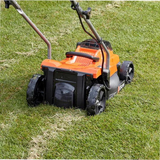Rasaerba a Batteria 18V con 2 Batterie 18V 2.5Ah