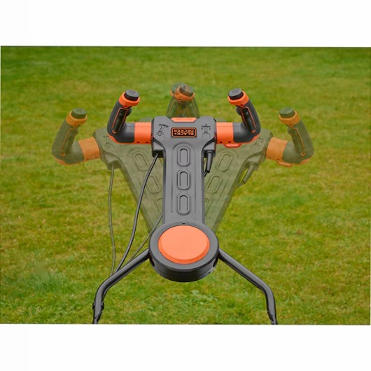 Rasaerba a filo 1600W, 38cm con impugnatura EasySteer | BLACK+DECKERBack ButtonSearch IconFilter Icon