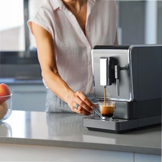 Macchina per caffè espresso BLACK+DECKER 1470W