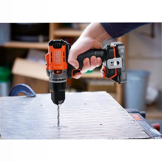Trapano avvitatore a percussione Senza Fili 18V POWERCONNECT™