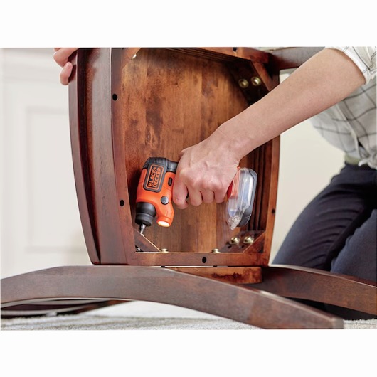 Svitavvita 3.6V Litio con base portainserti e torcia integrata