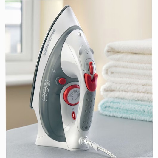 Ferro da stiro a vapore Black+Decker 2000w