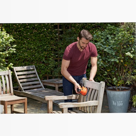 Levigatrice elettrica (200W) multifunzione 4 in 1 con 2 basi orbitali, accessorio per levigatura a dito e fogli abrasivi | BLACK+DECKER