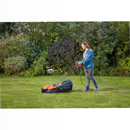Rasaerba a filo 1200W 32cm impugnatura Bike