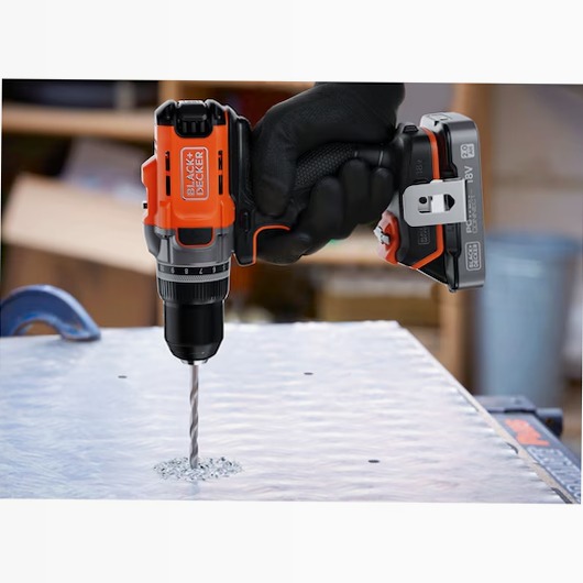 Trapano avvitatore BLACK+DECKER 18V
