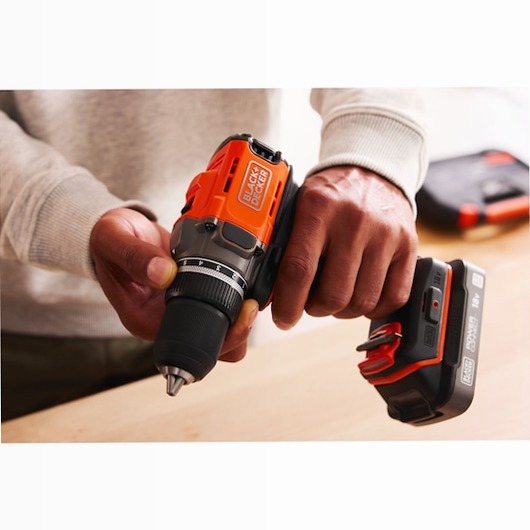 Trapano avvitatore BLACK+DECKER 18V