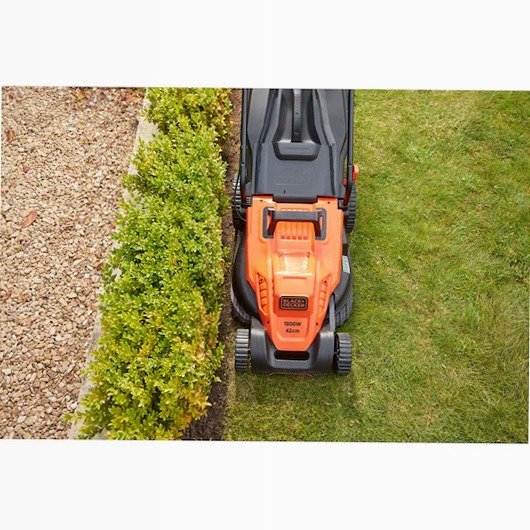 Rasaerba a filo 1800W, 42cm con impugnatura EasySteer™
