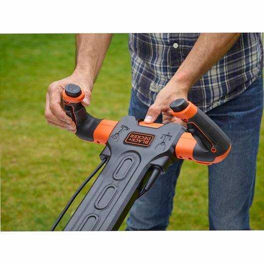 Rasaerba a filo 1400W, 34cm con impugnatura EasySteer