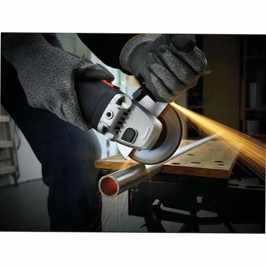 Smerigliatrice angolare 900W - 115mm in valigetta