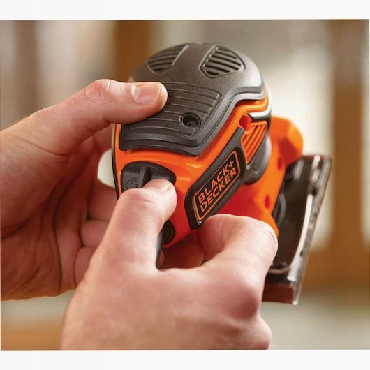 Levigatrice orbitale 220W da 1/4 di foglio | BLACK+DECKER