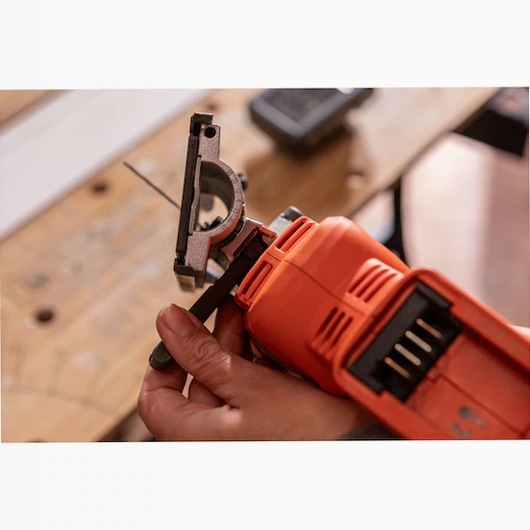 Seghetto Alternativo 18V Brushless - BLACK+DECKER