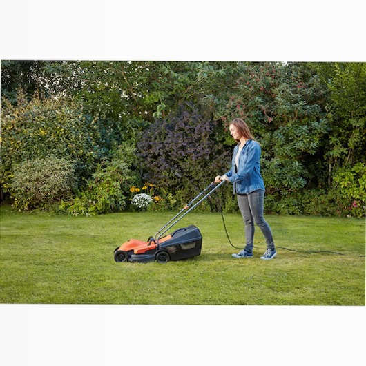 Rasaerba a filo 1200W 32cm | BLACK+DECKERBack ButtonSearch IconFilter Icon