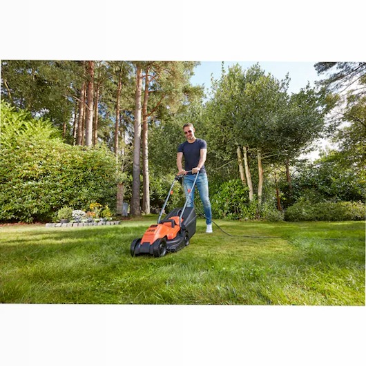 Rasaerba a filo 1200W 32cm | BLACK+DECKERBack ButtonSearch IconFilter Icon