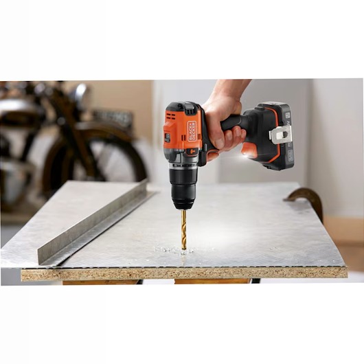 Trapano avvitatore BRUSHLESS 18V 2.0 Ah