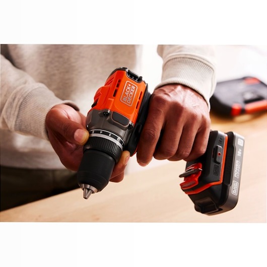 Trapano avvitatore a batteria 18V