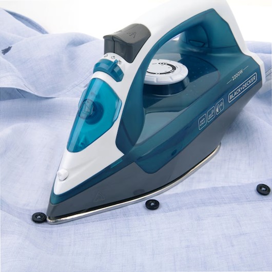 Ferro da stiro a vapore BLACK+DECKER Nero 2200w