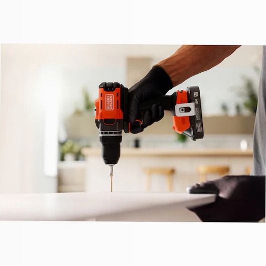 Trapano avvitatore a batteria 18V BLACK+DECKER