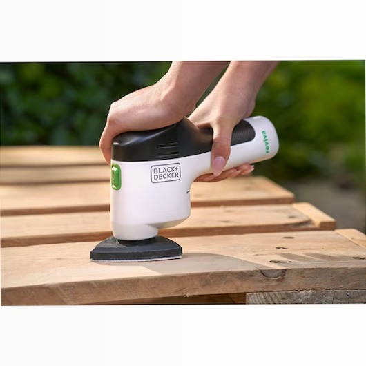 Levigatrice per dettagli 12V reviva™ | BLACK+DECKER
