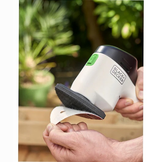 Levigatrice per dettagli 12V reviva™ | BLACK+DECKER