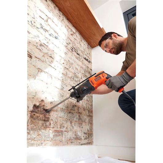 Martello tassellatore Black+Decker