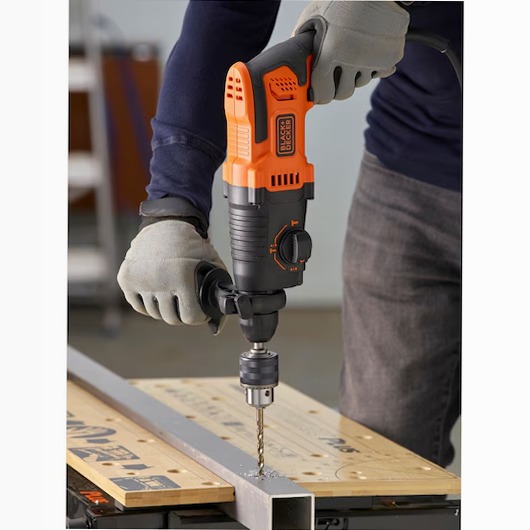 Martello tassellatore Black+Decker