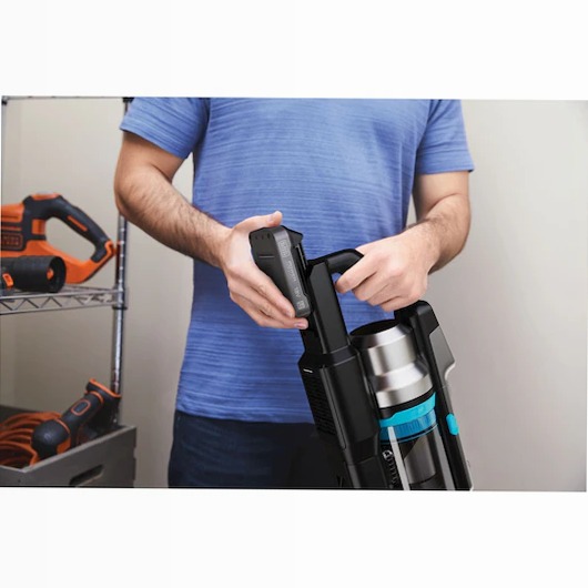 Scopa ricaricabile POWERSERIES™ PREMIER™ 18V | BLACK+DECKER®