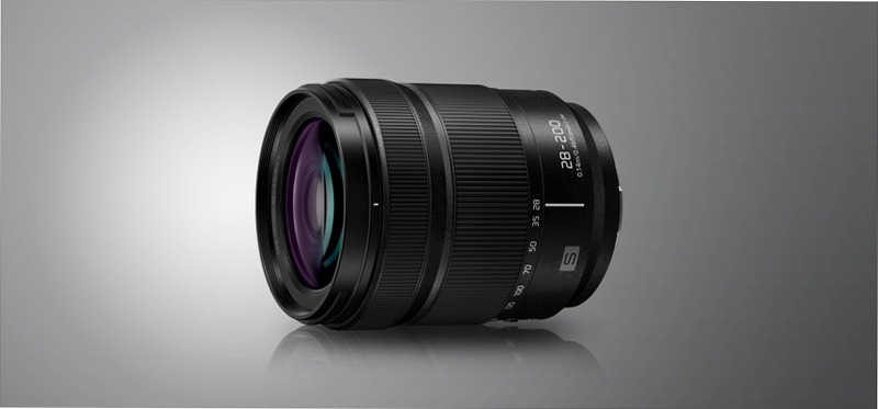LUMIX S 28-200 mm F4-7.1 MACRO O.I.S. 28mm